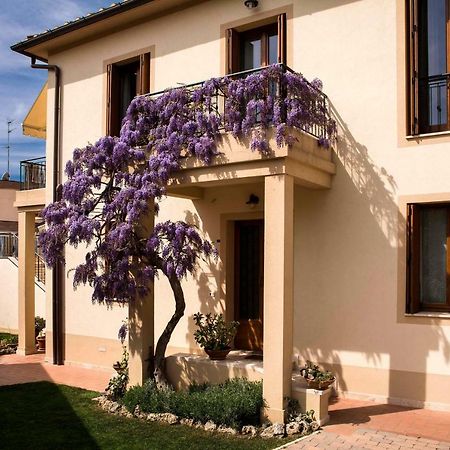 Casa Il Glicine A Due Passi Dal Centro Apartment Siena Luaran gambar