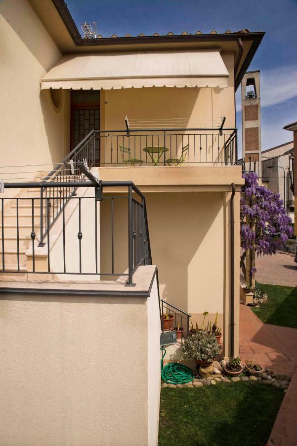 Casa Il Glicine A Due Passi Dal Centro Apartment Siena Luaran gambar